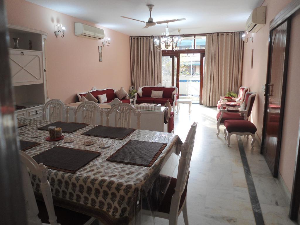 Harmony Suites New Delhi Bagian luar foto